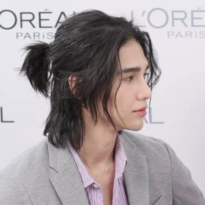 Man Ponytail, Long Hair Models, Jeff Satur, Super Long Hair, Hair Reference, Long Hair Styles Men, Boy Hairstyles, Asian Actors, Model Hair