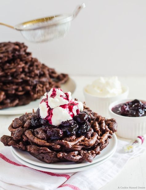 Funnel Cake Bites, Cake With Cherry, Homemade Funnel Cake, Funnel Cake Recipe, Cakes For Sale, Cherry Compote, Funnel Cakes, Carnival Food, Cake Pop Recipe