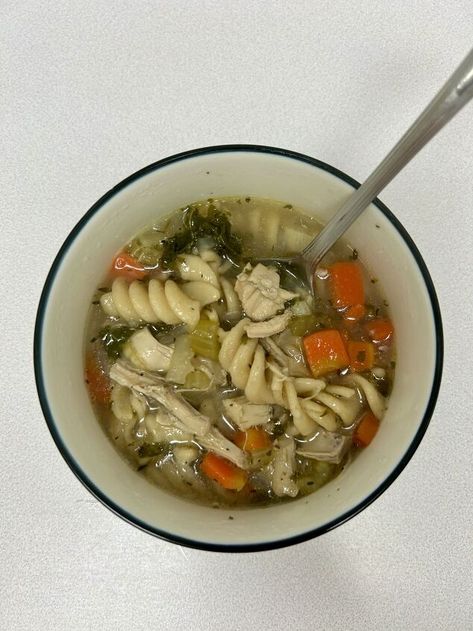 Soup, the greatest comfort food of all time. Perfect for when you are feeling under the weather, have just come back from a long day of skiing in the cold mountains, or if you need a pick me up on a gloomy rainy day. This recipe is easy to make and rather quick too, just throw the ingredients in a pot and off you go! Chicken noodle soup is a classic, and I could personally eat this recipe everyday, no questions asked! This recipe will leave everyone wanting more and even the pickiest e… Rainy Day Food, Cauliflower Pasta Bake, Rainy Day Recipes, Macaroni And Cheese Casserole, Chicken Stuffing Casserole, Frozen Chicken Wings, Chicken Pot Pie Casserole, Cheesy Potato Casserole, Stuffing Casserole