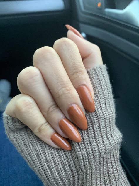 Autumn terracotta nails #nails #nailsart Terracota Nails Acrylic, Terracotta Nails Acrylic, Wedding Nails Terracotta, Terracotta Wedding Nails, Terracotta Nails Color, Neutral Autumn Nails, Terracotta Nails Designs, Ginger Nails, Terracotta Nails