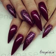 Perfect dark red nails. Burgundy Nail Designs, Nail Goals, Maroon Nails, Gel Acrylic Nails, Stiletto Nails Designs, Burgundy Nails, Super Nails, Acrylic Nail Art, Hot Nails