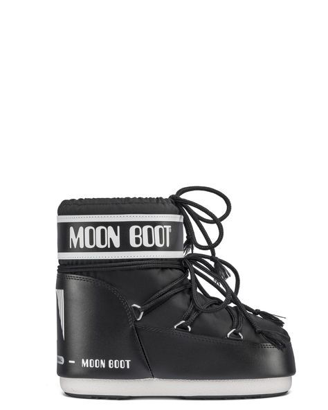 Moon Boots Black, Moon Boot Black, Best Boots Moon, Shoe Boots Moon, Moon Boots Skiing, Moon Boots Farfetch, Apres Ski Boots, 2 Moons, Boot Stand