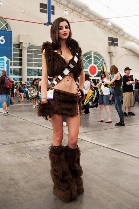 Gender Bend Cosplay, Chewbacca Costume, Comic Con Outfits, Costume Concept, Awesome Cosplay, Girls Dress Up, Chewbacca, Best Cosplay, Cosplay Costumes