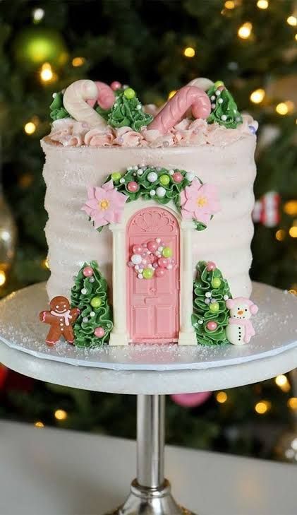 Winter Cake Ideas, Gingerbread House Cake, Christmas Cake Decorating Ideas, Christmas Cake Decorating, Christmas Cake Ideas, Christmas Themed Cake, Christmas Cake Designs, Christmas Cake Decorations, Xmas Cake