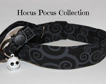 Goth Cat Accessories, Black Cat With Spiked Collar, Spiked Cat Collar, Goth Cat, Skull Dog, Halloween Street, Goth Cat Collar, Gothic Dog Collar, Halloween Dog Collar