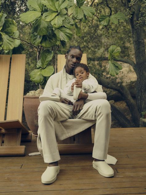 model adonis holding son both wearing fear of god loungewear Adonis Bosso, Black Fathers, Black Photography, Black Families, Fear Of God, New Energy, Big Family, Black Excellence, Black Boys