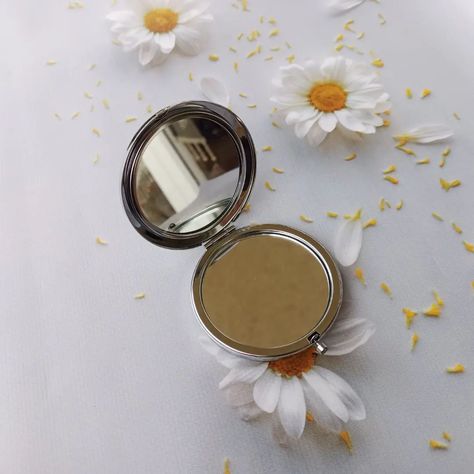 Floral Embroidered Compact Mirror. 🪞🪮💄 Elegant, functional, and adorned with delicate floral embroidery, our reversible handbag mirror is a must-have accessory.🩷 Perfect for on-the-go touch-ups, this compact mirror features exquisite flower motifs meticulously crafted using embroidery techniques. 🪡🪡🪡 ⭐Available in StarryNeedleWork Etsy shop. ⭐Worldwide Shipping ✈️ ⭐Dm for order #embroideredmirror #compactmirror #makeupmirror #giftsforher #giftsformom #giftsformom #mothersdaygift #brides... Embroidered Accessories, Flower Motifs, Mothersday Gifts, Compact Mirror, Embroidery Techniques, Makeup Mirror, Floral Embroidery, Gifts For Mom, Gifts For Her