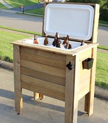 Pallet Cooler, Wood Cooler, Pallet Gardening, Cooler Stand, Outdoor Cooler, Free Pallets, High Top Tables, Pallet Outdoor, Recycled Pallets