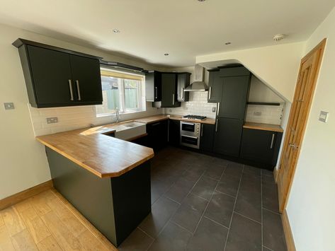 Do you want to change your kitchen? Have you bought a house and the kitchen is very old and damaged? What should I do? spray or buy new kitchen? https://www.mywonderkitchen.com/kitchen-respray-cost-ireland #kitchen_respray_cost #spray_paint_kitchen_cabinet_doors_and_drawers #spray_kitchen #kitchen_respray #spray_paint_my_kitchen_cabinet #kitchen_cupboard_respray #kitchen_spray_paint #door_respray #spray_painting_doors #kitchen #cabinet_update #painting_kitchen_units Colours For Kitchen Cabinets, Colours For Kitchen, Kitchen Respray, Cabinet Update, Painting Doors, Paint Door, Kitchen Cost, Doors Kitchen, Bought A House