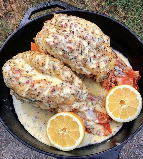 Garlic Lobster, Lobster Recipes Tail, Lobster Tail, How To Cook Lobster, Lobster Meat, Artichoke Recipes, Lobster Recipes, Makanan Diet, Lobster Tails