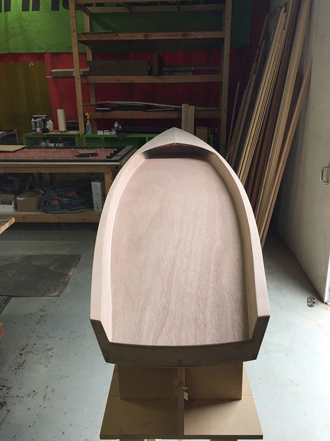 Diy Paddle Board, Paddle Board Plans, Paddle Board Design, Wooden Paddle Boards, Wood Paddle Boards, Canoe Building, Plywood Boat Plans, Wood Surfboard, Wooden Surfboard