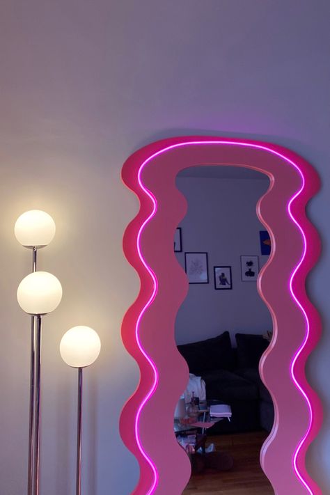 LED mirror. Tall curvy pink mirror Full Length Mirror Aesthetic, Bedroom Mirror Aesthetic, Curvy Mirrors, Wall Mirror Ideas Bedroom, Creative Mirror Frame Ideas, Espejos Aesthetic, Mirror Frame Ideas, Outside Lighting Ideas, Blob Mirror