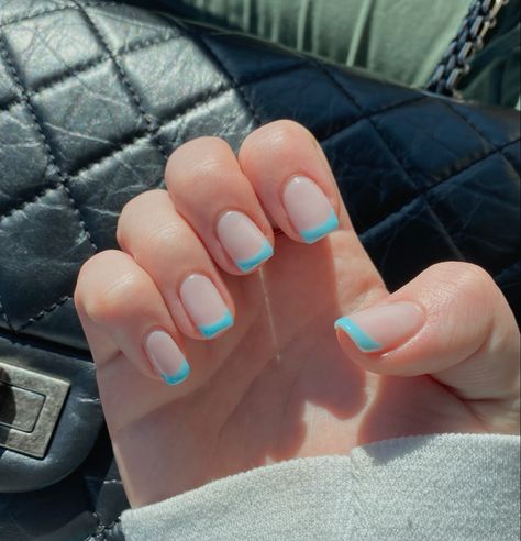 Turquoise French Tip Nails Short, Real Nails Painted Gel, Thick Gel Nails, Short Turquoise Nails, Turquoise French Tips, Turquoise French Tip Nails, Turquoise Nail Designs, Mom Nails, Tiffany Blue Nails