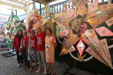 Sen. Cynthia A. Villar and Deputy Speaker Camille Villar award this year’s winner of Parol Making Contest during the 17th Las Piñas Parol Festival on December 16, 2022 at Villar SIPAG Complex.   The post Villars award winners of Parol Making Contest first appeared on BusinessMirror. Parol Making Contest, Parol Making, First Prize, December 16, Contest Winner, Cash Prize, Award Winner, Family Time, This Year