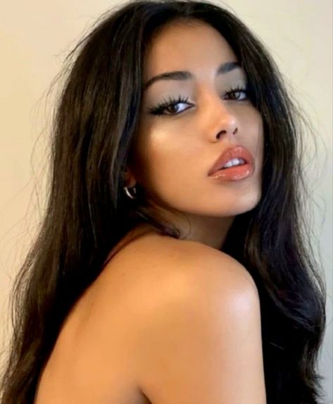 Cindy Kimberly Instagram, Wolfie Cindy, Natural Prom Makeup, Prettiest Women, Desired Face, Alexa Demie, Devils Night, Cindy Kimberly, Concert Looks