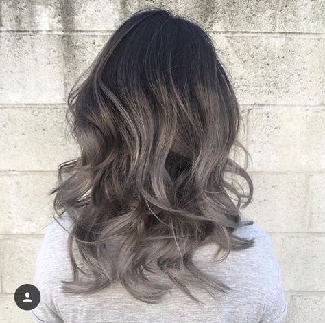 Grey ombre                                                                                                                                                      More Gray Hair Color Ombre, Cabelo Ombre Hair, Grey Ombre Hair, Medium Length Wavy Hair, Hair Dyes, Silver Hair Color, Ombré Hair, Grey Ombre, Girl Haircuts