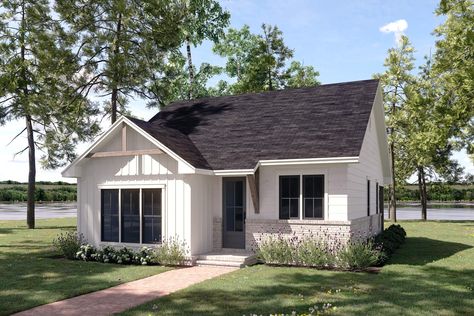 Cove Point House Plan – House Plan Zone 900 Sq Ft House, 1000 Sq Ft House, Small Farmhouse Plans, Small Cottage House Plans, 1000 Sq Ft, Small House Floor Plans, Farmhouse Style House Plans, Small Farmhouse, Cottage Plan