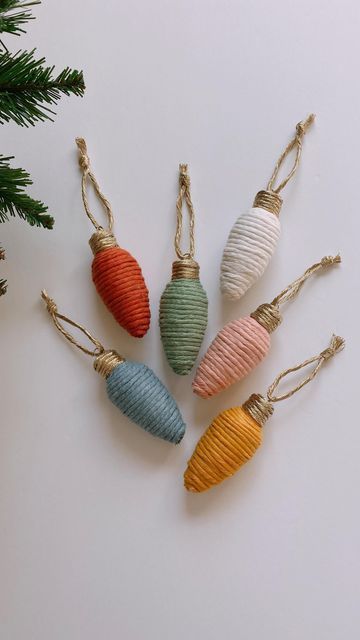 Megan | Macrame Gifts & Tutorials on Instagram: "Ornaments ✨

#handmademarket #behindthescenes #howto #macrame #megsmodernmacrame #shopmegsmodernmacrame #macrameshop #handmadecommunity #macramemakers #macramegift #macrameidea #diy #keychains #howtomacrame #gatheringknot #beginnerknot #beginnermacrame #beginnerartist #macramemovement #fiberart #keychaindiy #macramebraid #macramekeychain #macramecharm #fiberart #macramechristmas #relaxingtutorial #shophandmade #farmersmarket #macramemarket #macramé" Macrame Gifts, Macrame Christmas Ornaments, Diy Keychains, Macrame Christmas, Handmade Market, Macrame Ideas, Diy Keychain, Clever Crafts, Food Stuff