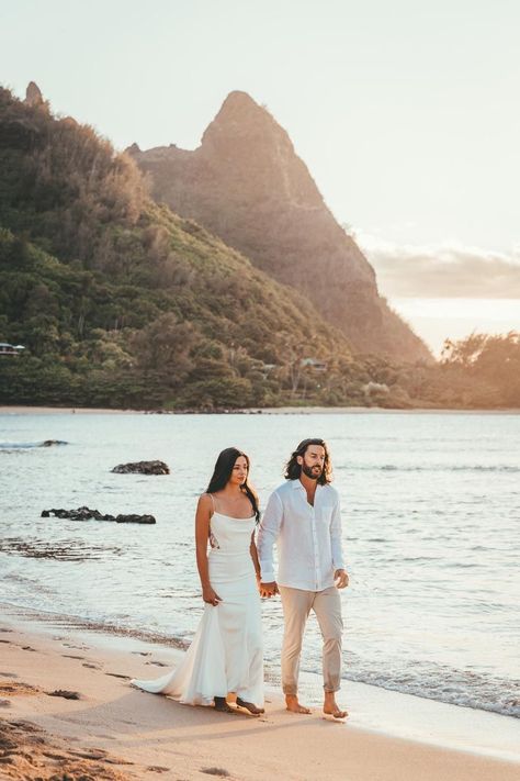 Kauai Elopement Photography, Elopement In Hawaii, Hawaii Beach Elopement, Hawaii Elopement Dress, Eloping In Hawaii, Hawaii Elopement Photography, Hawaii Wedding Photos, Hawaiian Elopement, Elope In Hawaii