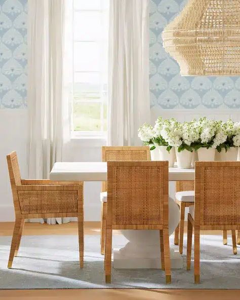 Modern Coastal Look for LESS! Serena & Lily Dupes (90 ideas) Serena And Lilly, Dining Design, Timeless Kitchen, Expandable Dining Table, Serena And Lily, Bistro Chairs, Dining Room Inspiration, Serena & Lily, Balboa