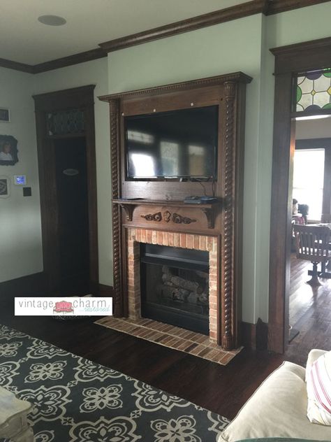 1800s Fireplace Living Rooms, Vintage Brick Fireplace Makeover, Antique Fireplace Ideas, Edwardian Fireplace Ideas, Modern Victorian Living Room Inspiration, 1900s Fireplace, Vintage Fireplace Ideas, 1950s Fireplace, Vintage Fireplace Surround