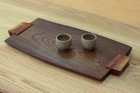 Diy Wooden Serving Tray With Handles, Oval Wood Tray, Farmhouse Serving Trays, Awesome Woodworking Ideas, Wood Serving Board, Serving Tray Wood, Wooden Utensils, Wood Accessories, Wooden Projects