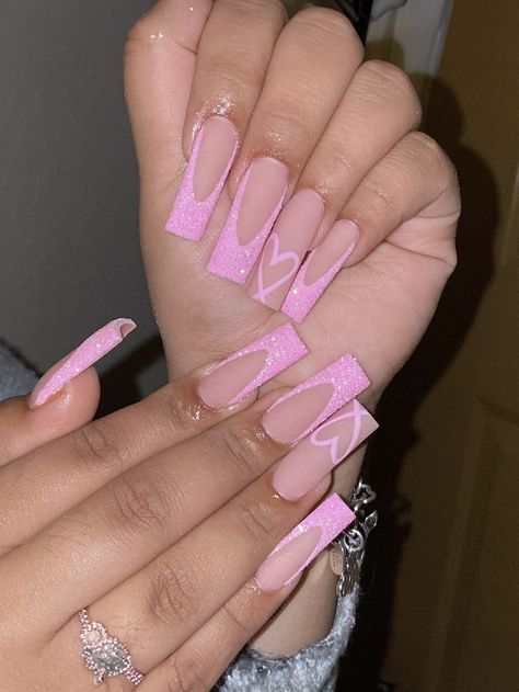 Pink  Collar    Color Nails Embellished   Beauty Tools Sweet 16 Nails, Neon Pink Nails, Glitter Nails Acrylic, Glitter Rosa, Pink Glitter Nails, Baby Rosa, Acrylic Nails Coffin Pink, Fake Nail, Short Acrylic Nails Designs