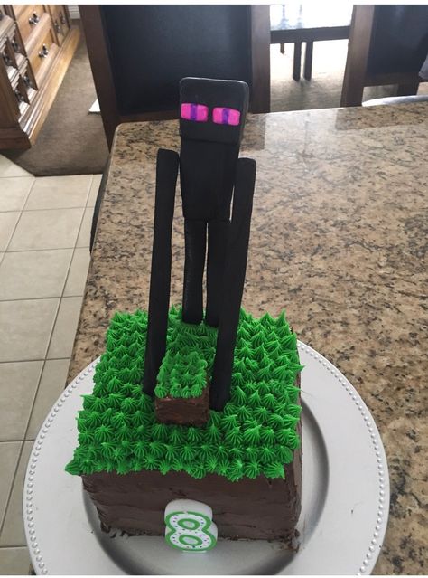 Minecraft Enderman Cake, Enderman Birthday Cake, Enderman Cake, Warden Minecraft Cake, Kinder Recipes, Minecraft Enderman Decoration, Minecraft Birthday Cake Enderman, Chocolate Minecraft Cake, Creeper Cake