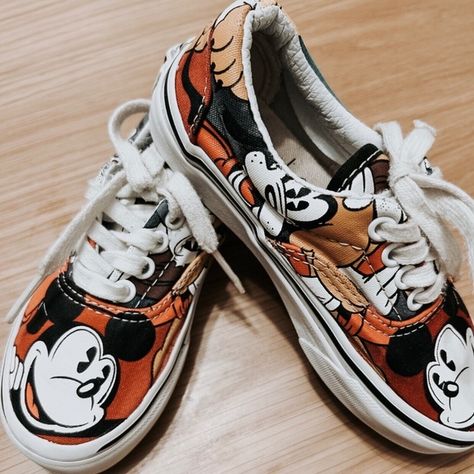 Mickey Mouse x Vans Mickey Mouse Vans, Hard To Find, Pet, Fashion Trends, Closet, Fashion Tips, Clothes Design