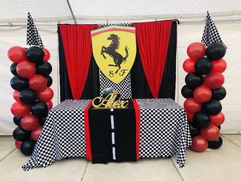 Ferrari Party Ferrari Party, Car Party, 10th Birthday, Birthday Party Themes, Free Printables, Ferrari, Party Themes, Balloons, Birthday Party