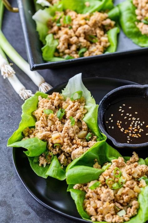 Pf Changs Lettuce Wraps, Pf Changs Chicken Lettuce Wraps, Pf Chang, Chicken Lettuce Wraps Recipe, Pf Changs, Chicken Wrap Recipes, Seared Chicken Breast, Easy Chicken Breast, Lettuce Wrap Recipes