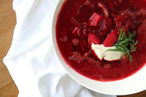 Vegan Borscht | Active Vegetarian Vegan Borscht, Russian Borscht, Borscht Recipe, Borscht Soup, Sour Cream Recipes, Superfood Salad, Winter Soups, Vegan Soups, Crushed Tomatoes