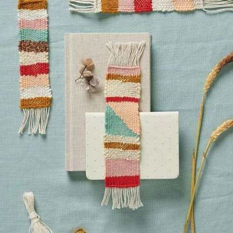 Beach Crafts Diy, Knitting Loom, Mollie Makes, Yarn Thread, Weaving Projects, Woven Wall Hanging, Loom Weaving, Tapestry Weaving, Loom Knitting