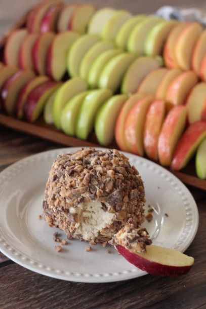 Fall Dessert Cheeseball Recipes, Apple Cheese Ball, Apple Cheese, Chocolate Chip Skillet Cookie, Bbq Appetizers, Holiday Cheese, Ball Recipes, After School Snack, Giant Pumpkin