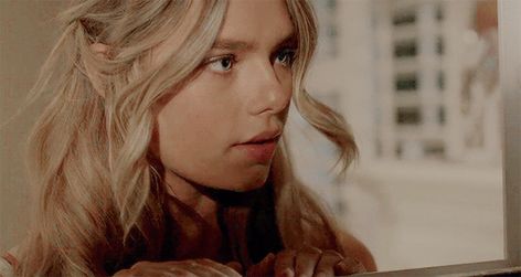 Indiana Evans Blue Lagoon, Blue Lagoon The Awakening, Topper Thornton, Only Angel, Indiana Evans, Mako Mermaids, Jj Maybank, The Awakening, Female Character Inspiration