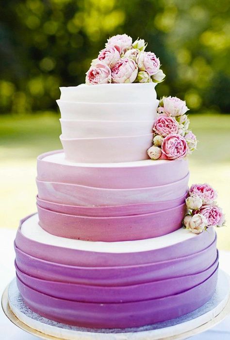 30 Fantastic Ombre Wedding Cakes �❤ ombre wedding cakes pink white ombre cake truelove janina #weddingforward #wedding #bride Wedding Cake Purple Ombre, Lavender Wedding Cake, Wedding Cake Ombre, Purple Wedding Cakes, Ombre Wedding, Ombre Cake, Floral Wedding Cakes, Pink Wedding Cake, Wedding Cake Table