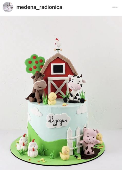 Birthday Cake Farm Theme, Farm Animals Cake, Cake Farm Animals, 1st Birthday Cake Farm Theme, Farmyard Birthday Cake, Farm Cakes For Boys, Farm Cakes, Farm Themed Birthday Cake, Farm Theme Cake