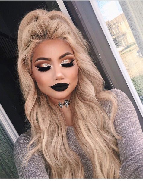 @makeupbyalinna follow her on insta, love her makeup and hair Makeup Cantik, Black Lipstick, Beauty Make-up, Dark Makeup, Full Face Makeup, Makeup Goals, Prom Makeup, Gorgeous Makeup, Love Makeup