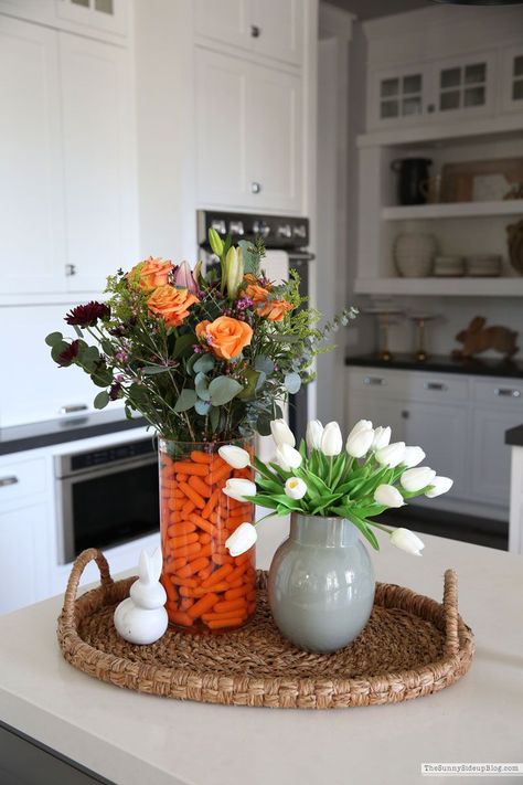 Carrot Vase/Easter Ideas (Sunny Side Up) Cadbury Eggs, Mini Carrots, Simple Table, Easter Candy, Easter Table Decorations, Mini Pumpkins, Vase Fillers, Easy Easter, Easter Ideas