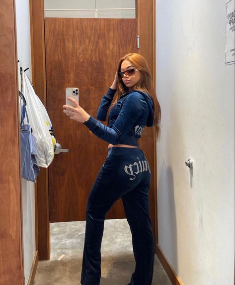 Navy Juicy Couture, Birthday Dump, Thrift Manifest, Sweatsuit Outfits, Blueberry Girl, Blue Tracksuit, Juicy Couture Tracksuit, Apartment View, Baddie Aesthetic