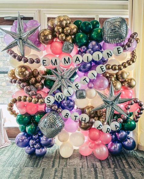 Balloon Friendship Bracelet, Table Top Balloons, Friendship Bracelet Balloons, Eras Tour Backdrop, Eras Tour Decor, Eras Tour Balloon Arch, Eras Tour Party Theme, Eras Decorations, Taylor Swift Balloon Garland