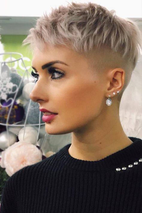 Shaved Pixie, Short Hair Pixie Cuts, Short Hair Trends, Short Hair Undercut, Super Short Hair, Short Grey Hair, Edgy Short Hair, Best Short Haircuts, Very Short Hair