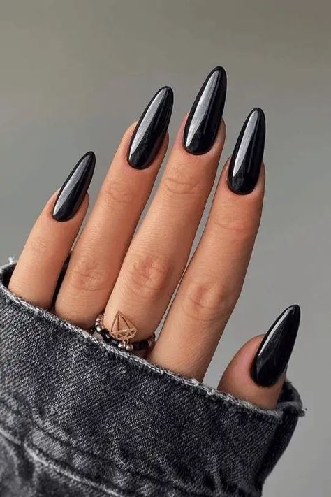 Nail Art Noir, Black Chrome Nails, Red Chrome Nails, Chrome Nails Designs, Nagellack Trends, Cute Nails For Fall, Gel Mani, Cat Eye Nails, Black Nail