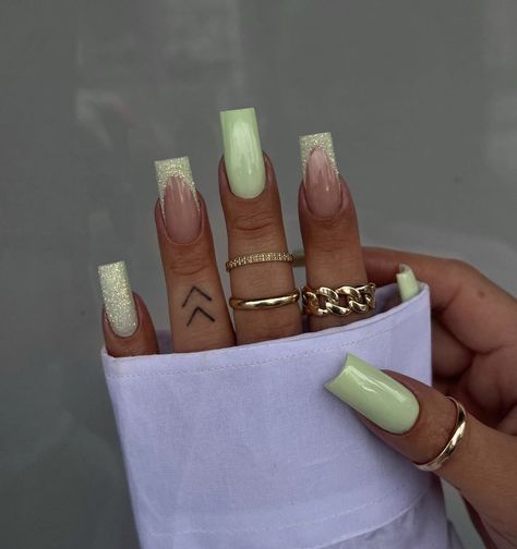 Mint Nails, Green Acrylic Nails, Cute Acrylic Nail Designs, French Tip Acrylic Nails, Her Nails, Acrylic Nails Coffin Short, Summer Acrylic Nails, Nagel Inspo, Pink Acrylic Nails