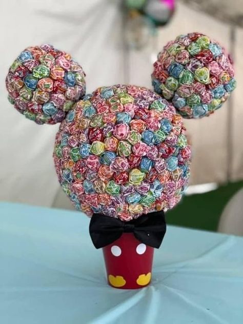 Mickey Mouse Candy Table Ideas, Mickey Mouse Themed Food, Mickey Mouse Dessert Table, Mickey Mouse Table Decorations, Mickey Mouse Clubhouse Decorations, Mickey Mouse Desserts, Mickey Centerpiece, Benefit Ideas, Disney Centerpieces