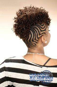 Back Braided Mohawk Hairstyles, Braided Mohawk, Mohawk Braid, Natural Braids, Afrikaanse Mode, Mohawk Hairstyles, Braids Styles, Pelo Afro, Mohawks