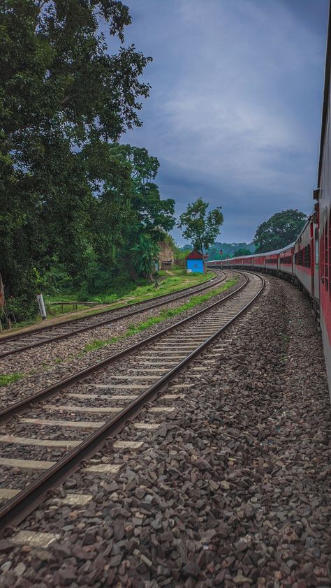 Train Photography India, Train Photography Aesthetic, Railway Station Aesthetic, Dimapur Nagaland, Train Snap, Loco Pilot, Selfie Background, Bakgerand Photo, City Life Photography