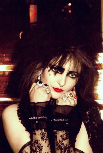 Siouxsie SIoux Siouxsie Sioux, Sioux, A Black, A Woman, Black And White, Lace, Hair, White, Black