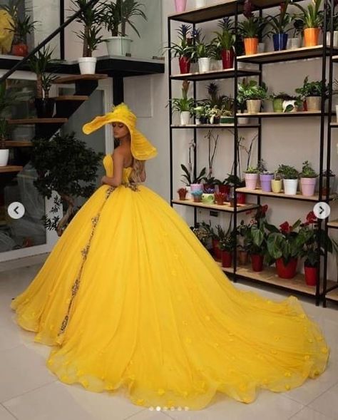 Yellow Ball Gown, Formal Dresses Mermaid, Ball Gown Quinceanera Dresses, Tulle Party Dress, Tulle Sleeves, Sweet 16 Dresses, Ball Gown Dresses, Sequin Beading, Sweet Dress