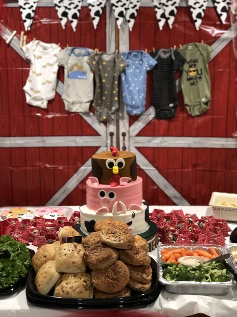 Farm Shower Ideas, Farm Animal Shower Theme, Baby Shower Ideas Farm Animals, Barnyard Baby Shower Ideas Boy, Barn Themed Baby Shower Ideas, Baby Boy Farm Shower Ideas, Farmer Baby Shower Ideas, Farm Themed Baby Shower Ideas Boys, Barn Theme Baby Shower Ideas